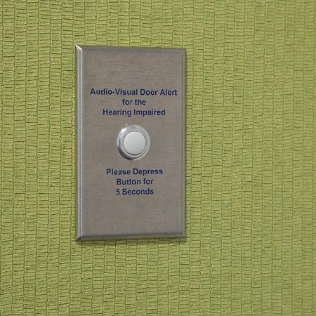 Holiday Inn Express & Suites Woodside Laguardia Airport New York Esterno foto