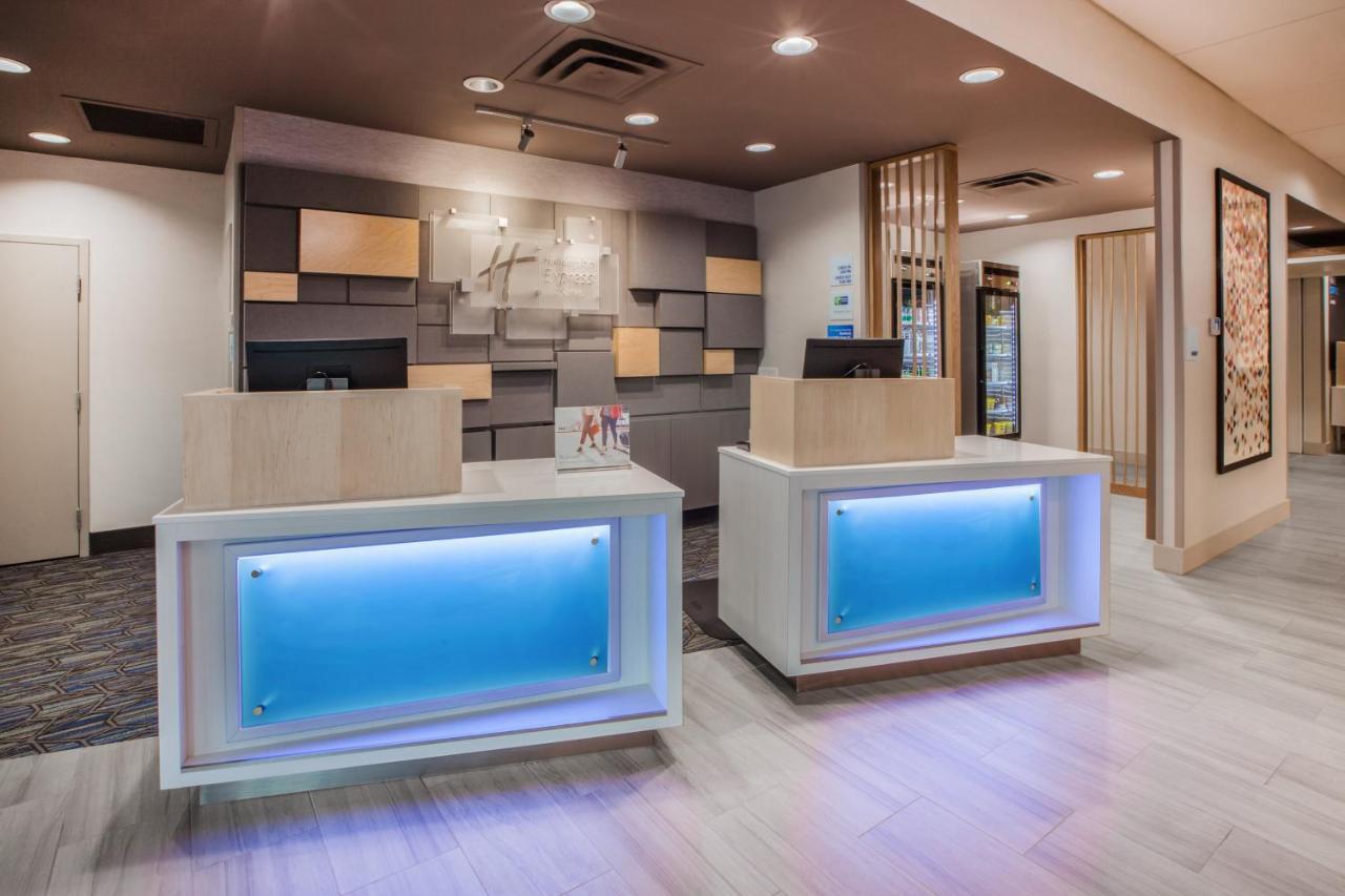 Holiday Inn Express & Suites Woodside Laguardia Airport New York Esterno foto