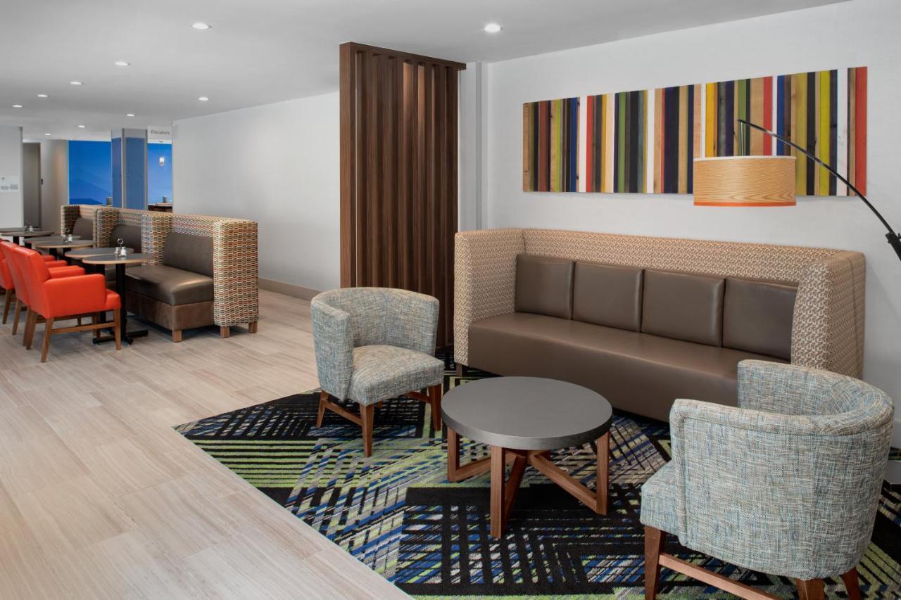 Holiday Inn Express & Suites Woodside Laguardia Airport New York Esterno foto
