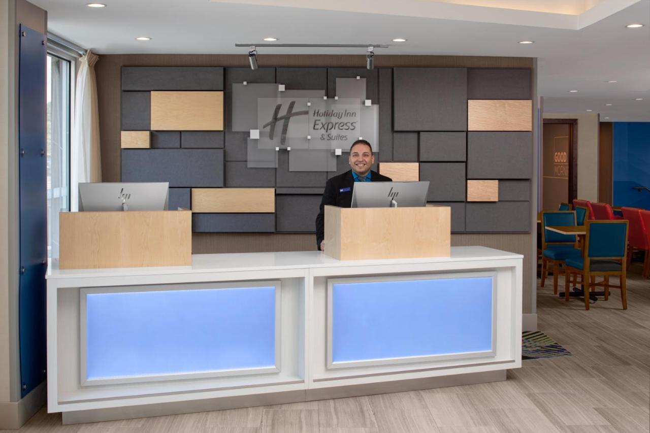 Holiday Inn Express & Suites Woodside Laguardia Airport New York Esterno foto