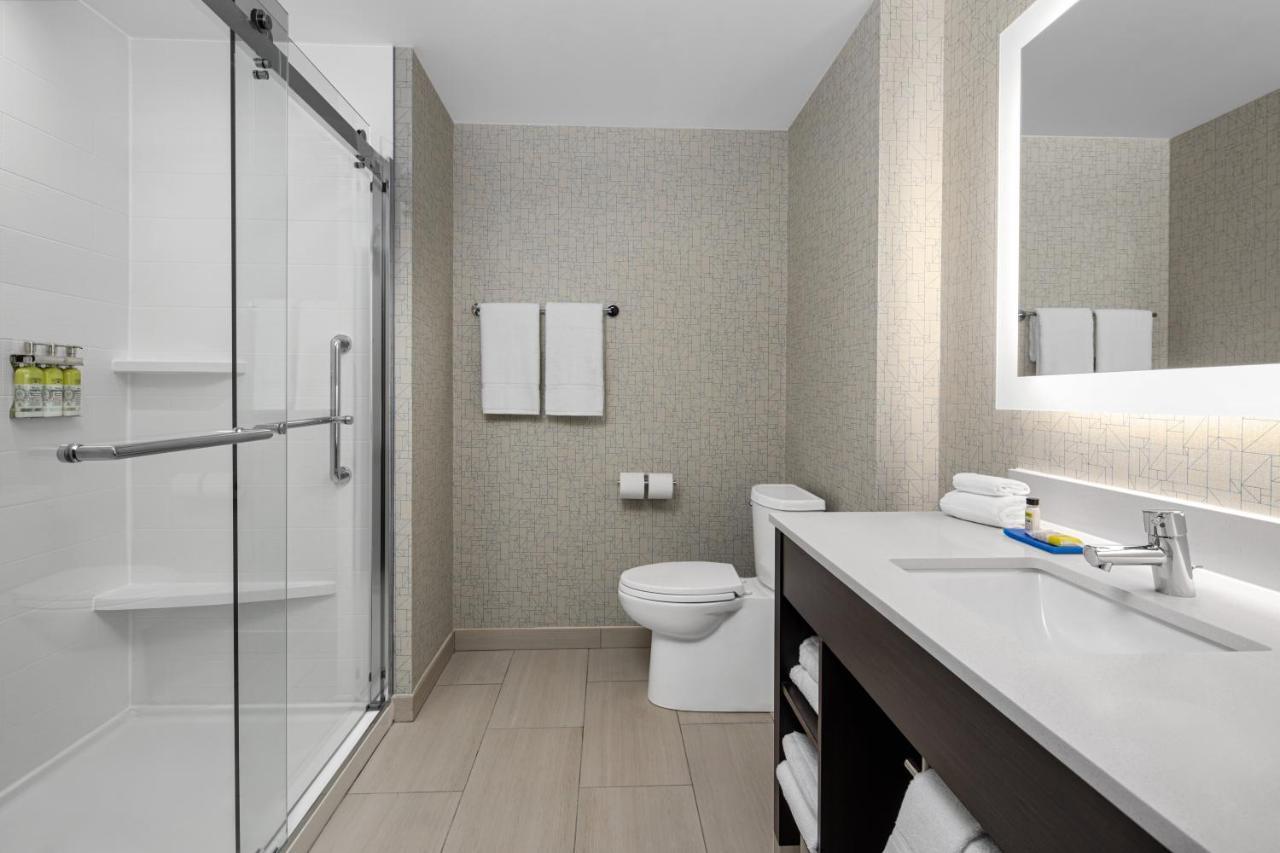 Holiday Inn Express & Suites Woodside Laguardia Airport New York Esterno foto