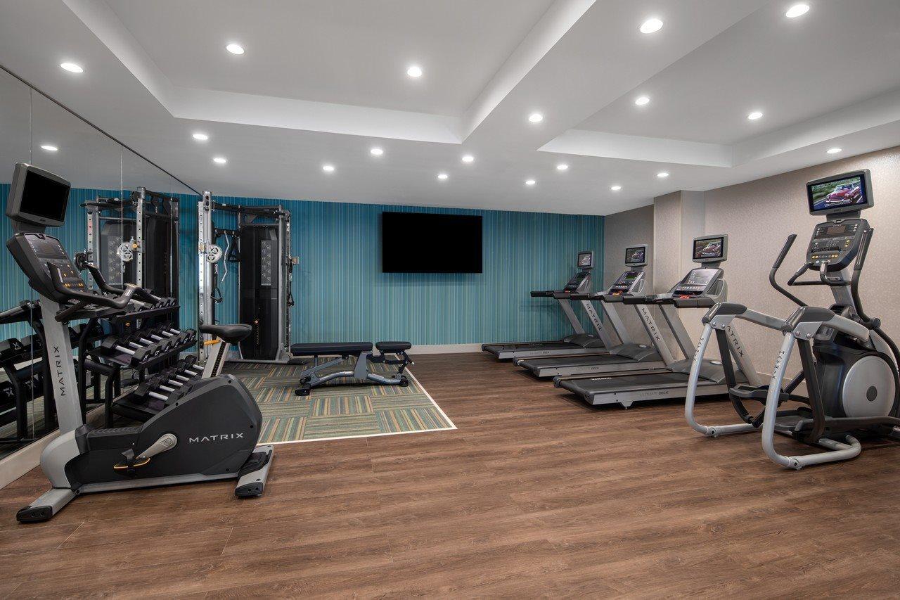 Holiday Inn Express & Suites Woodside Laguardia Airport New York Esterno foto