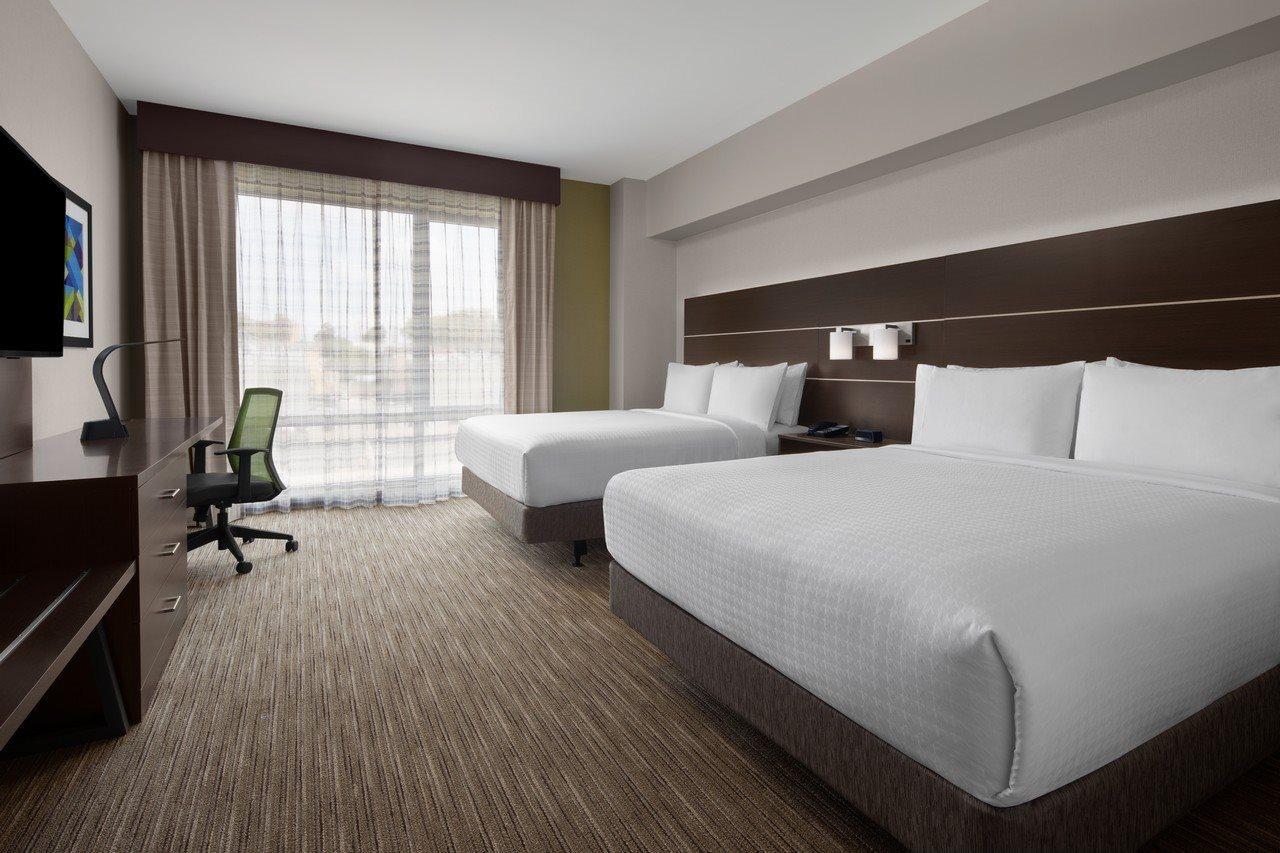 Holiday Inn Express & Suites Woodside Laguardia Airport New York Esterno foto
